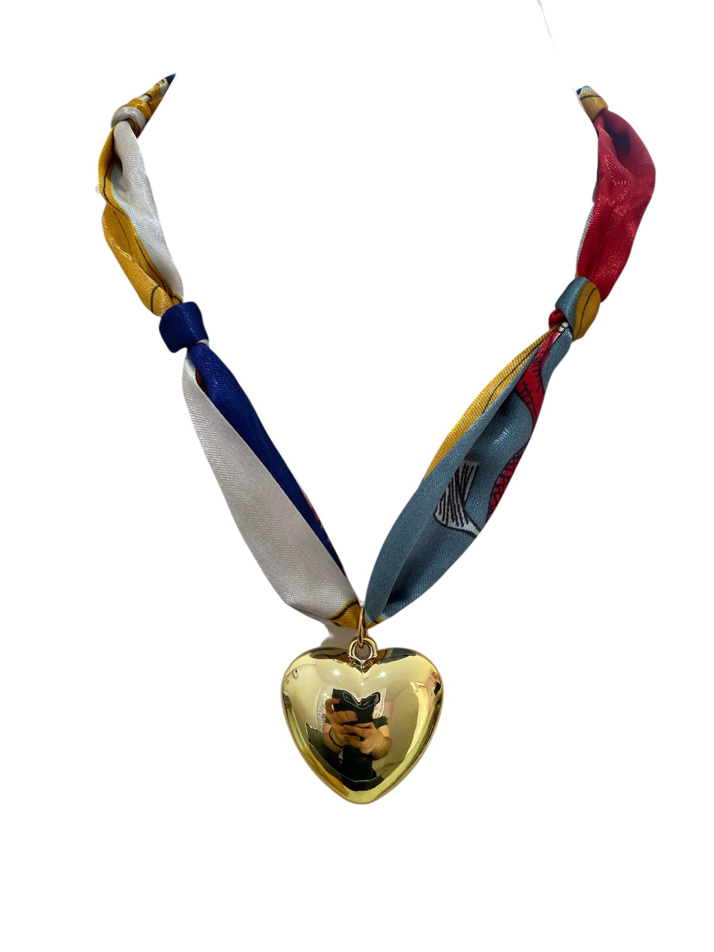 Collar Tela Corazón Bombacho y Corazón Sol