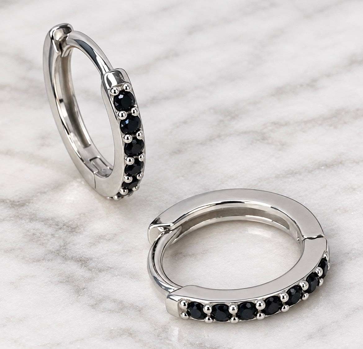 Arracada Plata .925 cristal negro,Blanco,azul y verde