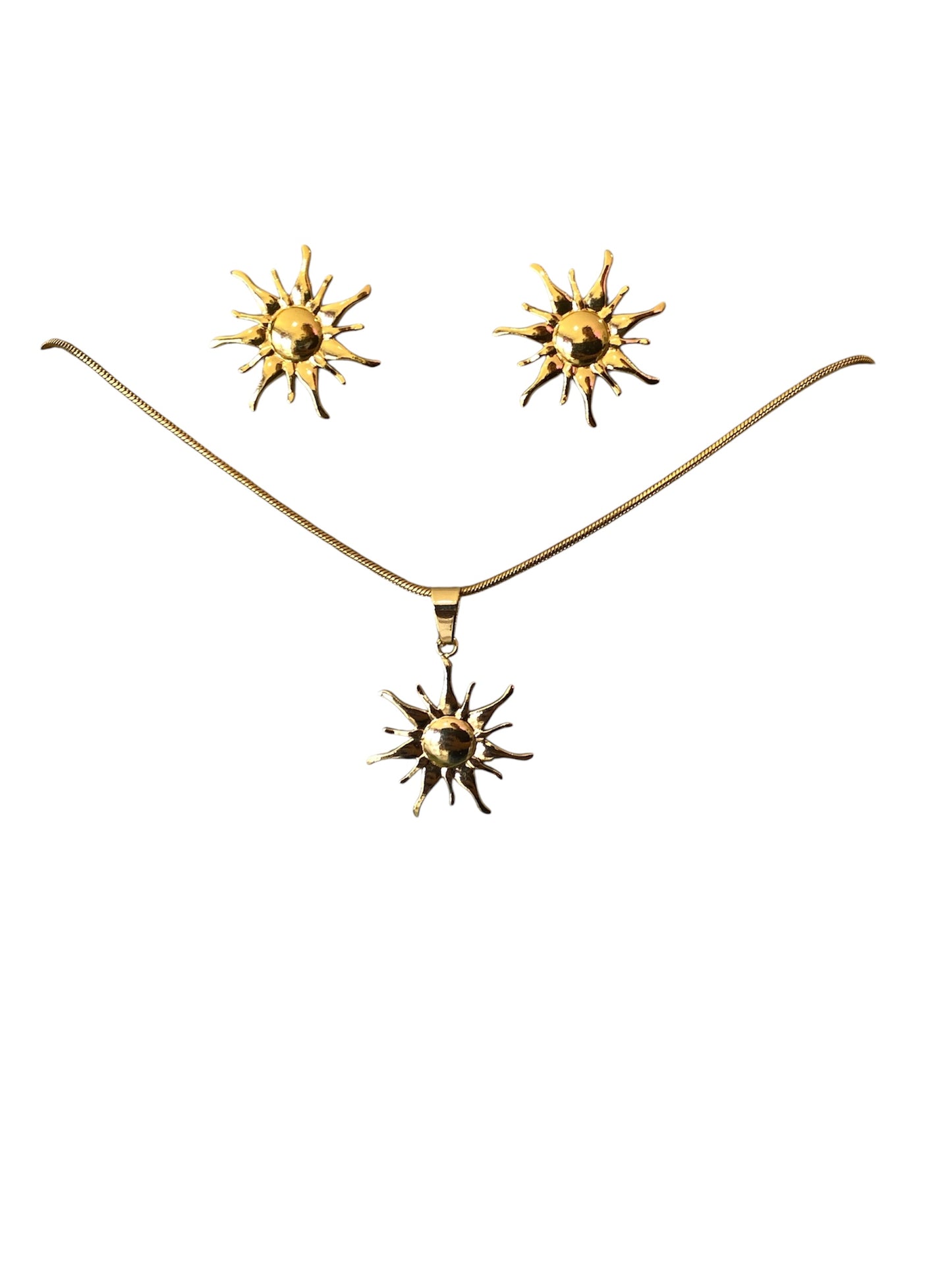 Set Cadena y Aretes sol