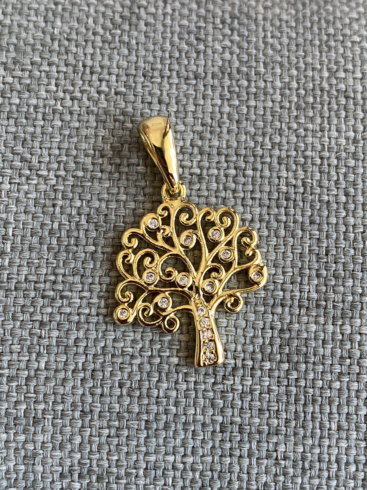 Dije Corazón,Cruz y Árbol oro laminado premium