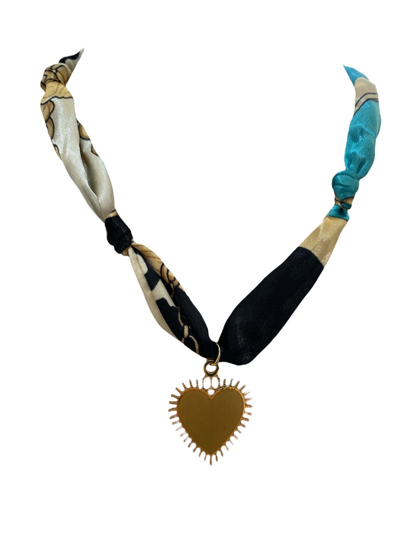 Collar Tela Corazón Bombacho y Corazón Sol