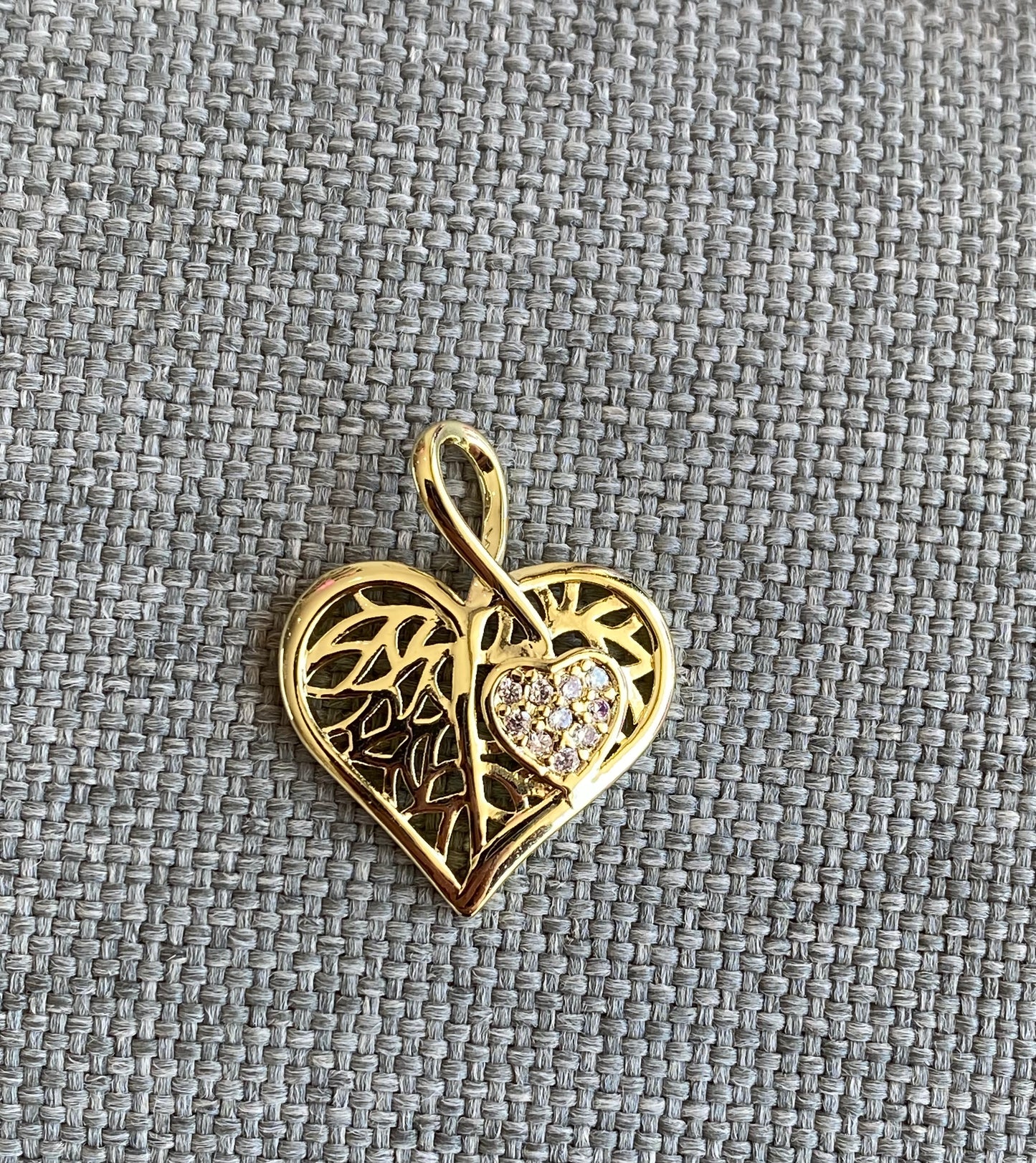 Dije Corazón,Cruz y Árbol oro laminado premium