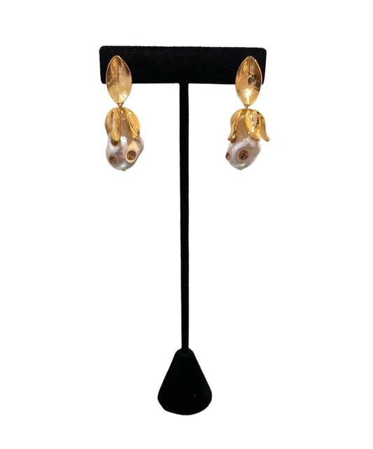 Arete Madre perla Zirconia