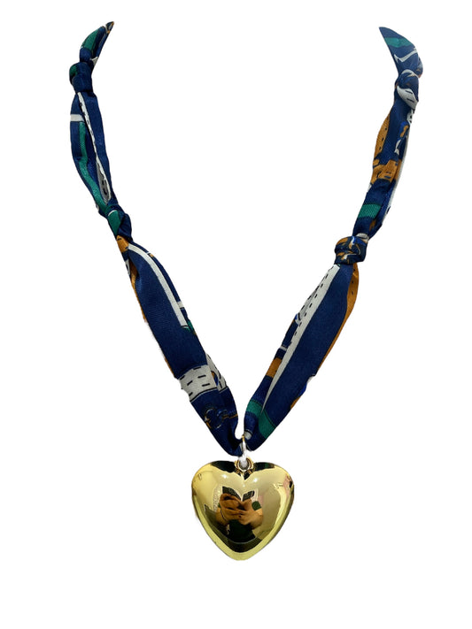 Collar Tela Corazón Bombacho y Corazón Sol